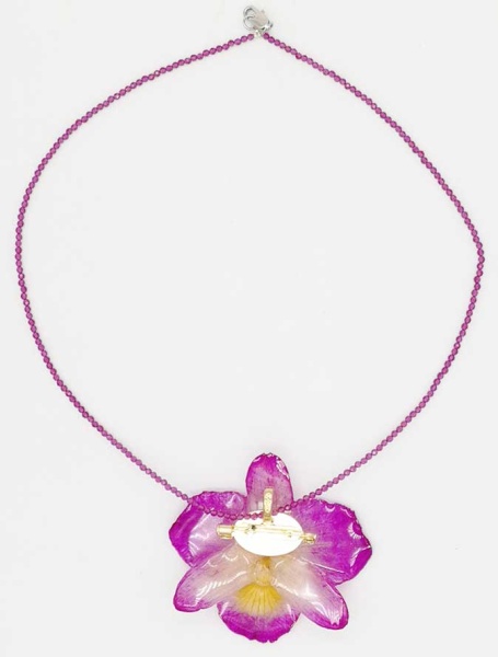 Орхидея в ювелирной смоле брошка - кулон 7х7 см. арт. 52467 